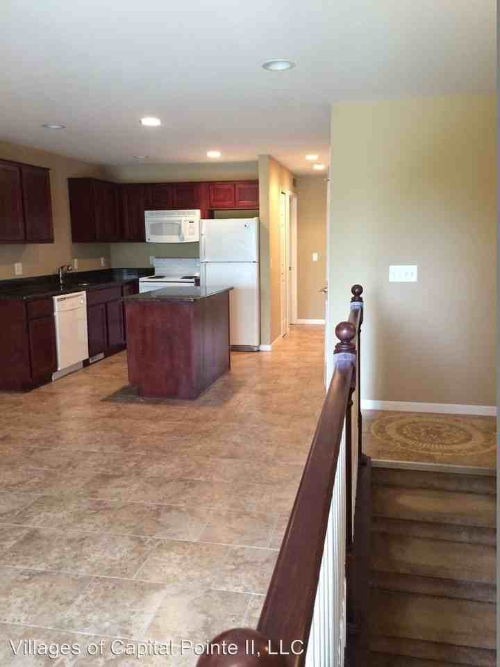 Capital Circle - Photo 2 of 3