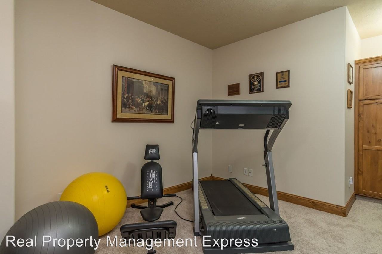 1908 River Bluff Dr - Photo 2 of 42