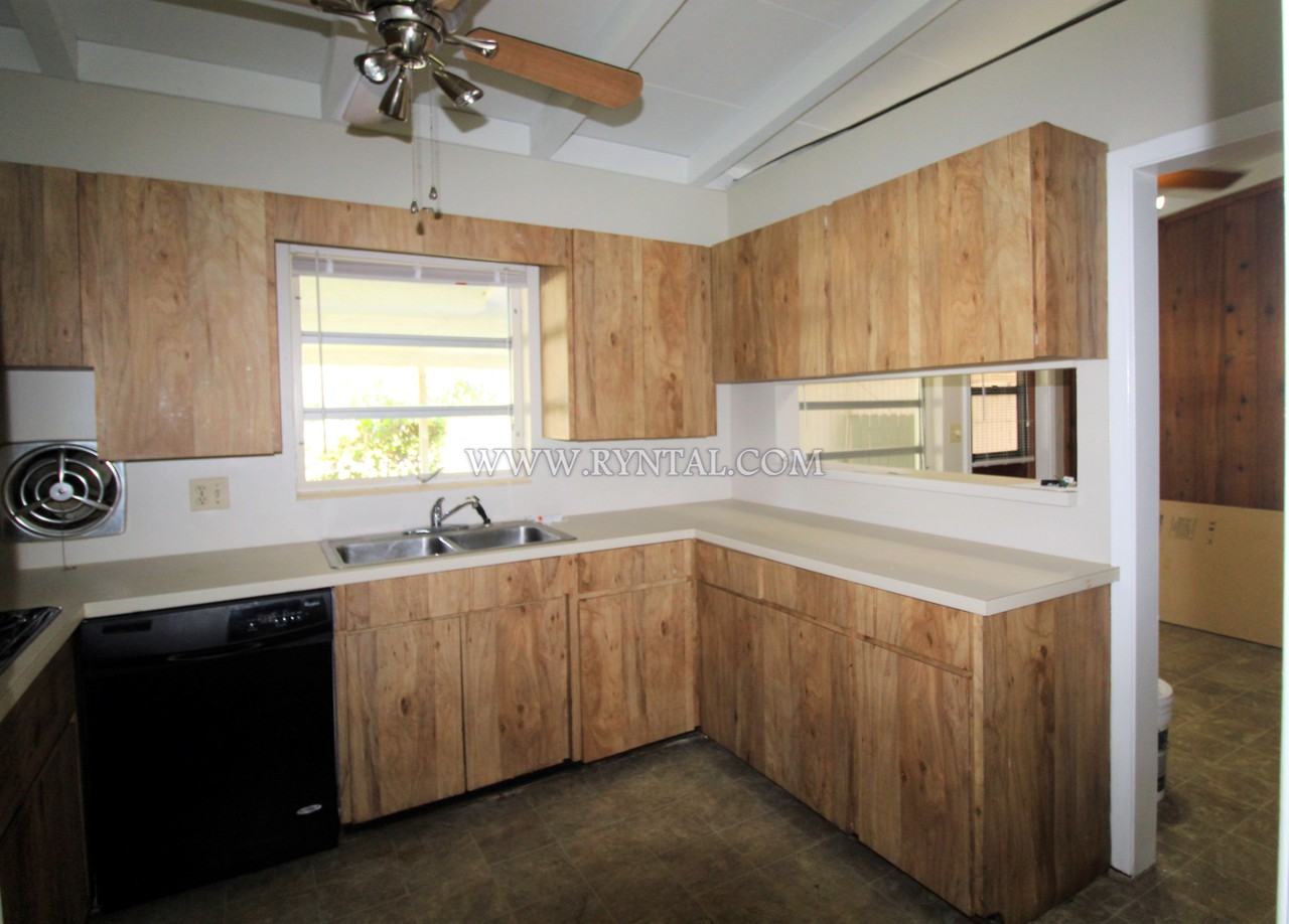 3510 Schwalbe Dr - Photo 3 of 14