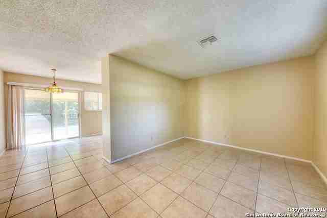 304 Deborah Dr - Photo 3 of 25