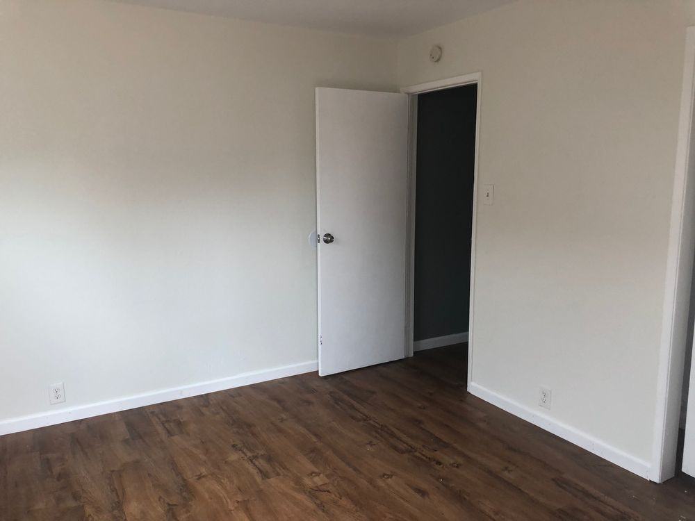 1050 71st Ave - Photo 3 of 15