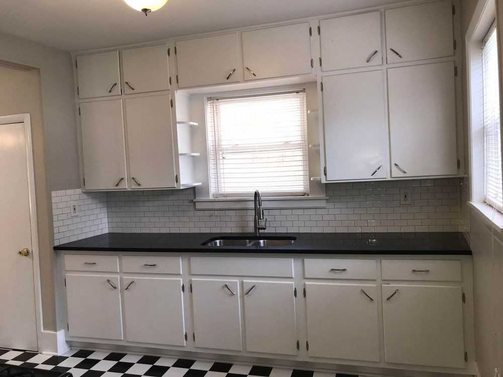 2401 Concord Dr - Photo 3 of 9