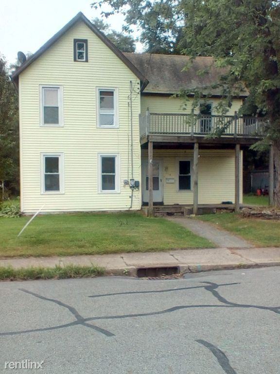 102 Franklin Ave - Photo 2 of 2