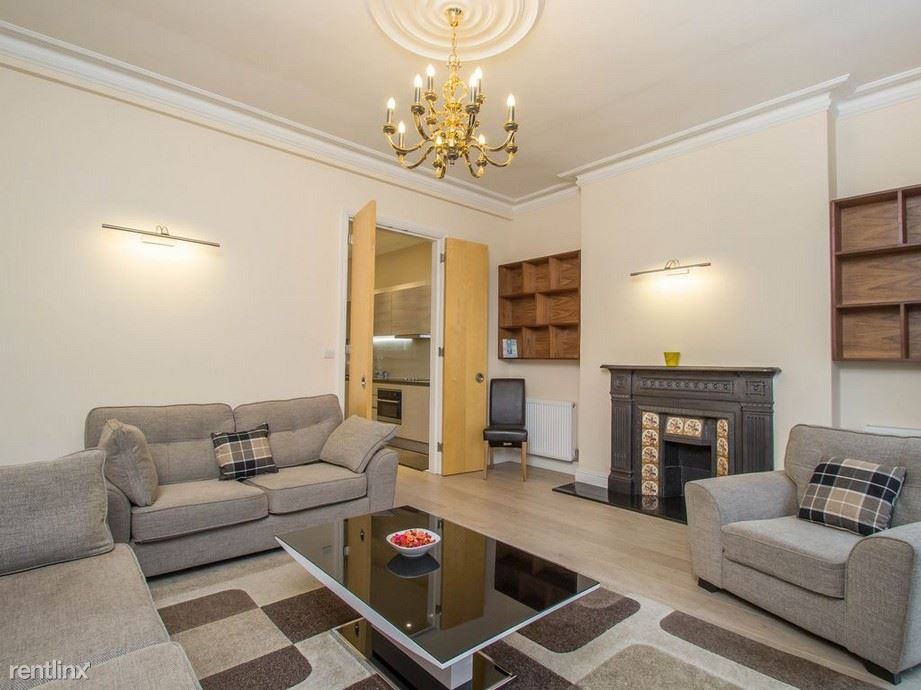 625 Madison St #303 - Photo 2 of 14