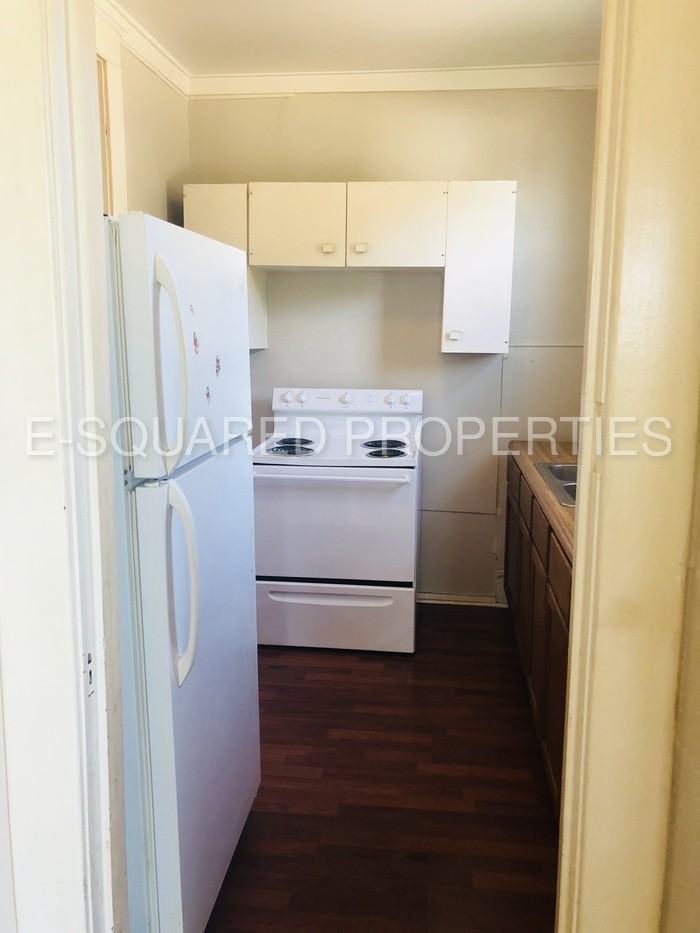 100 Gilbert Ave - Photo 2 of 10