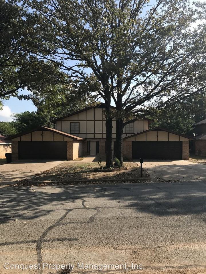 4614 Edinburgh Dr - Photo 2 of 12