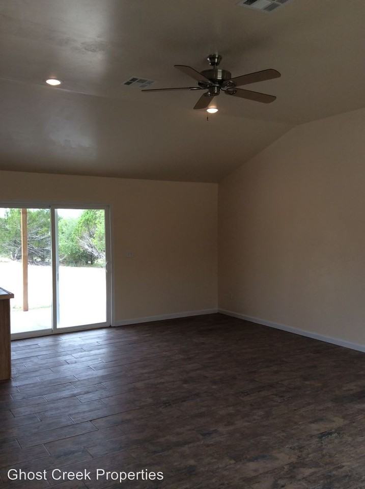 1381 Big Meadows Dr - Photo 3 of 8