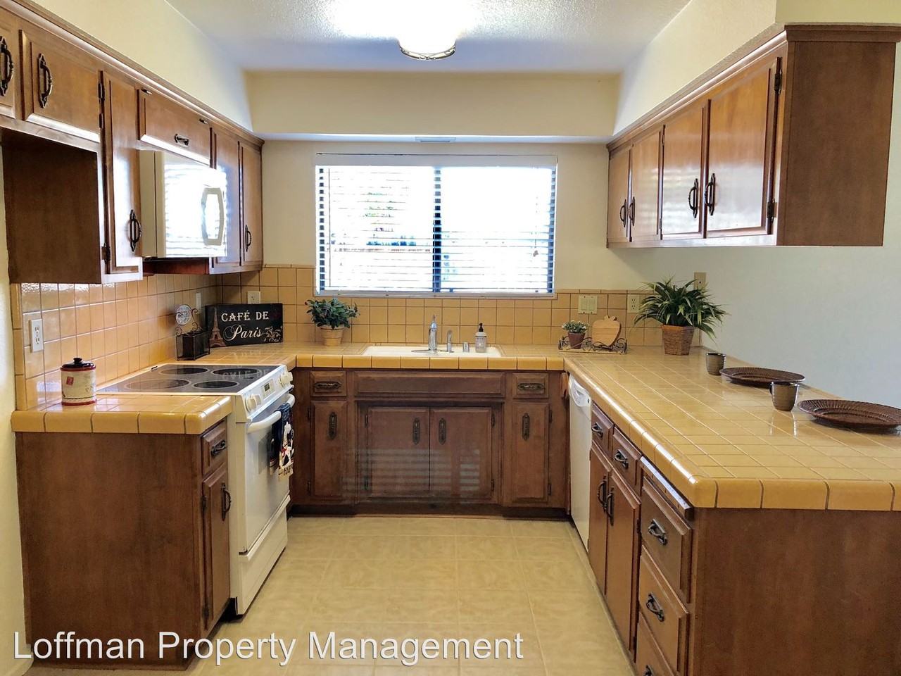 1499 Quail Cir - Photo 2 of 19