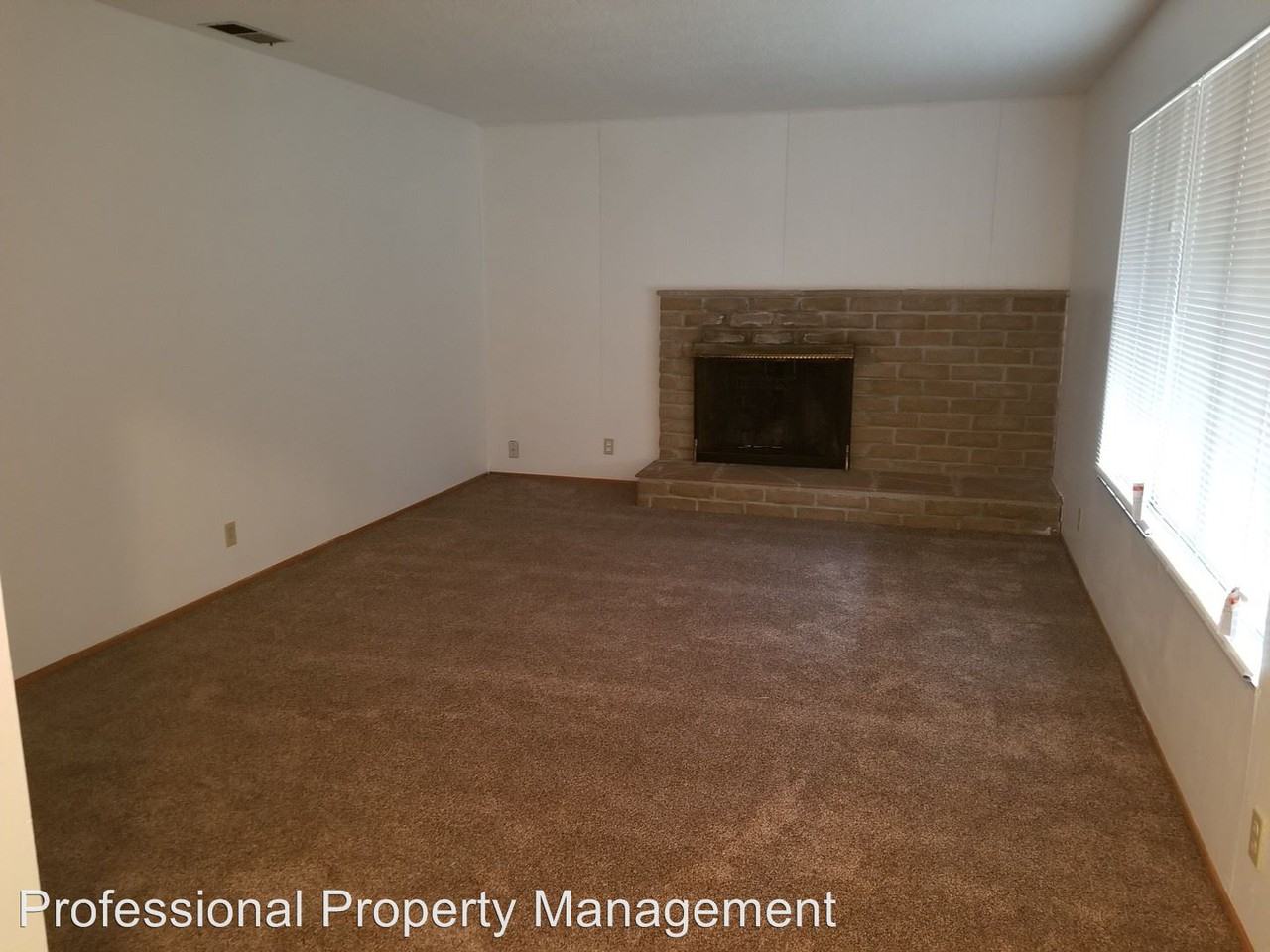 2721 Sargent Ave - Photo 2 of 13