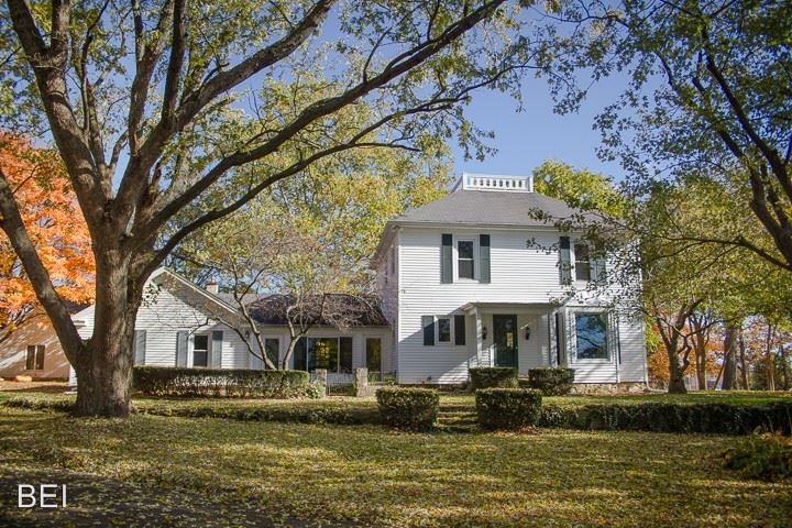 37W284 Main Street - Photo 2 of 42