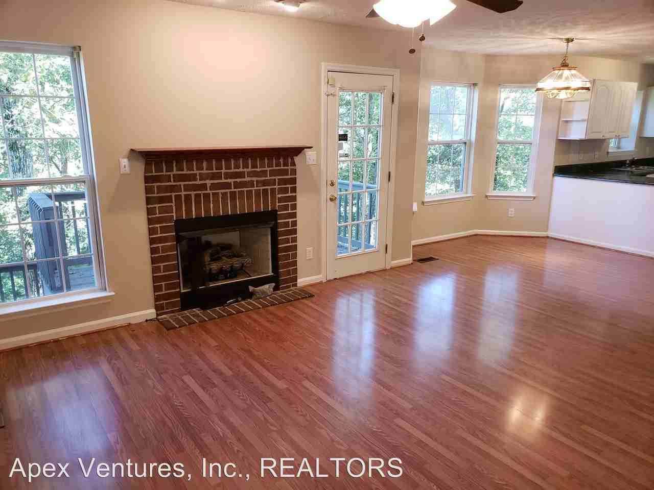 5105 Countryside Dr - Photo 3 of 26