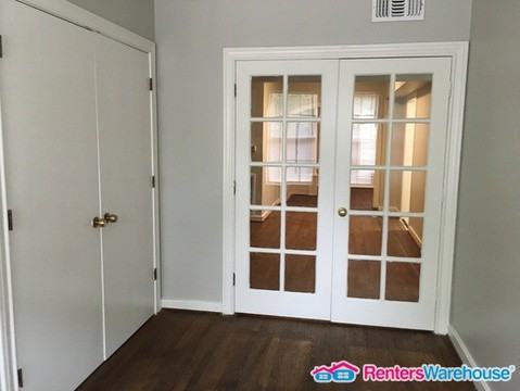 6640 Lawndale St - Photo 3 of 13