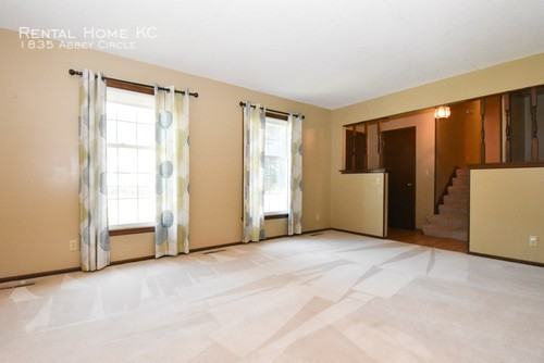 1835 S Abbey Cir - Photo 2 of 30