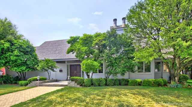 205 N Kingsway Dr - Photo 3 of 50