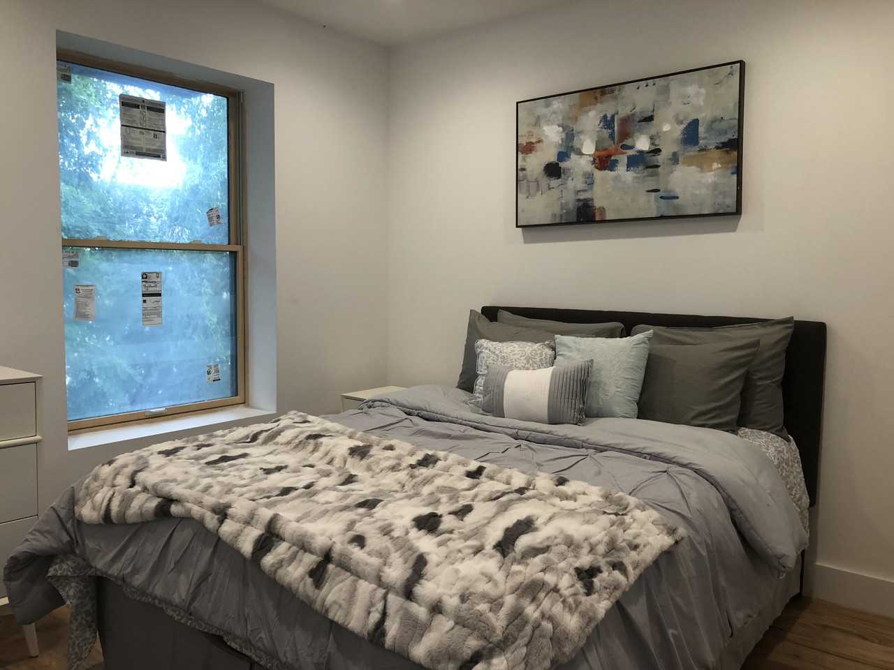 851 Madison Street #30UY