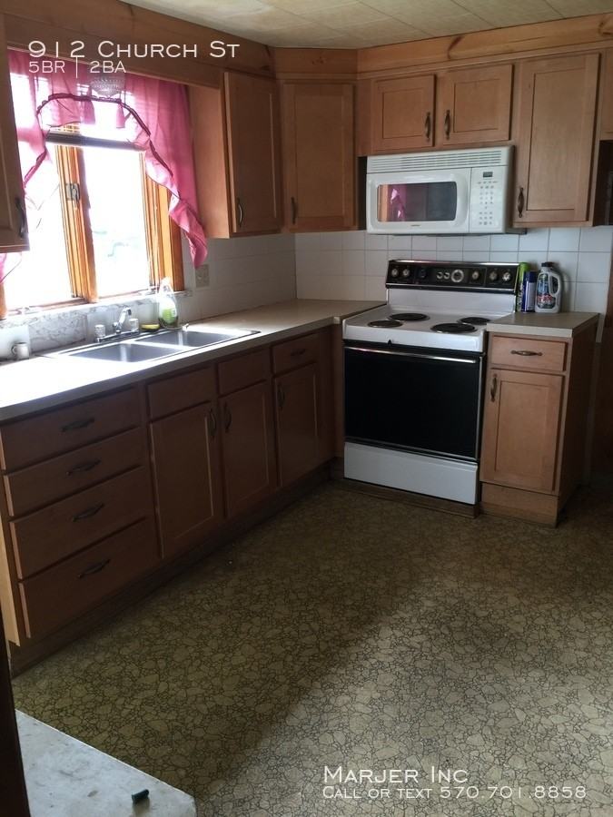 912 Church St - Photo 2 of 10