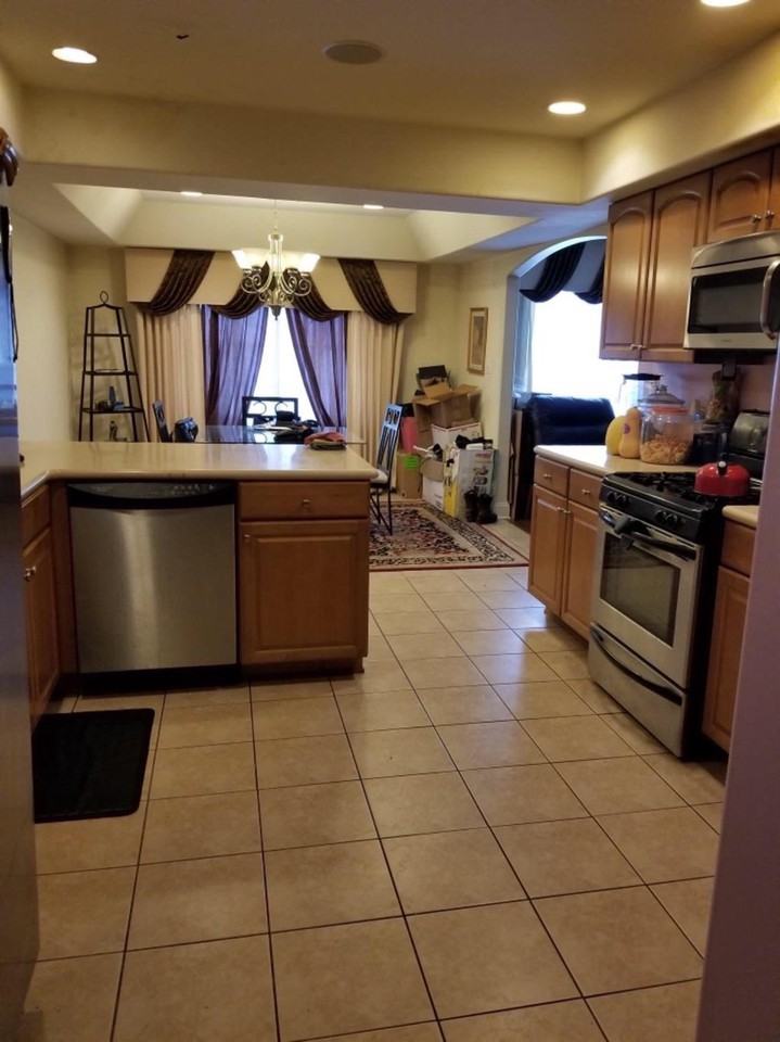 7710 Grant St - Photo 2 of 9