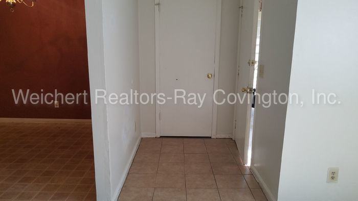 1680 Horseshoe Dr - Photo 2 of 9
