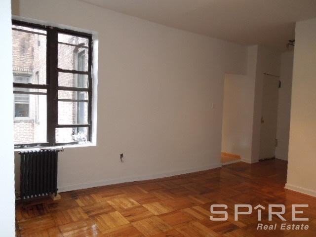 356 St Johns Pl #QWF