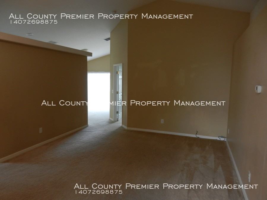 5429 Bryce Canyon Dr - Photo 2 of 13
