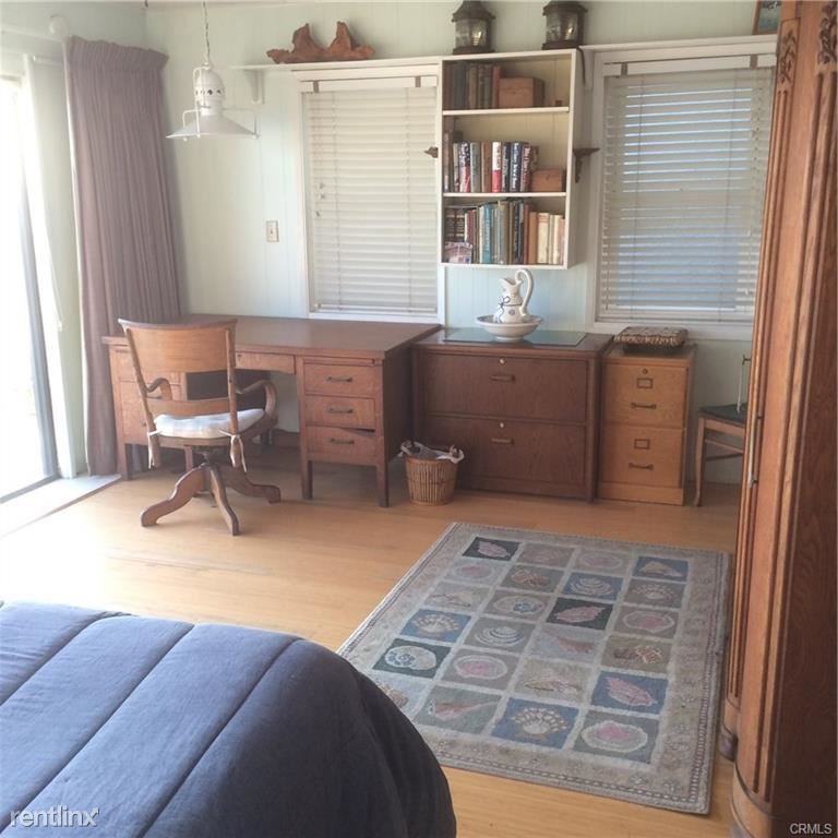 40 Surfside Ave - Photo 3 of 11