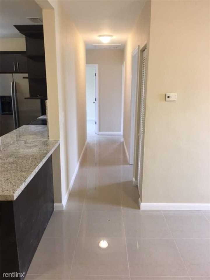 1829 NE 175th St - Photo 2 of 10
