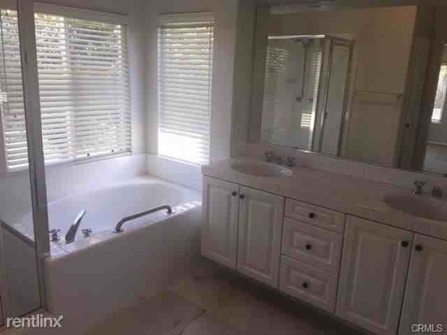 68 Dornoch Way - Photo 3 of 21