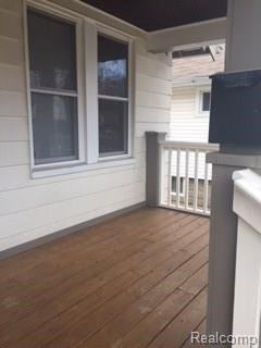 264 E Breckenridge St - Photo 2 of 8