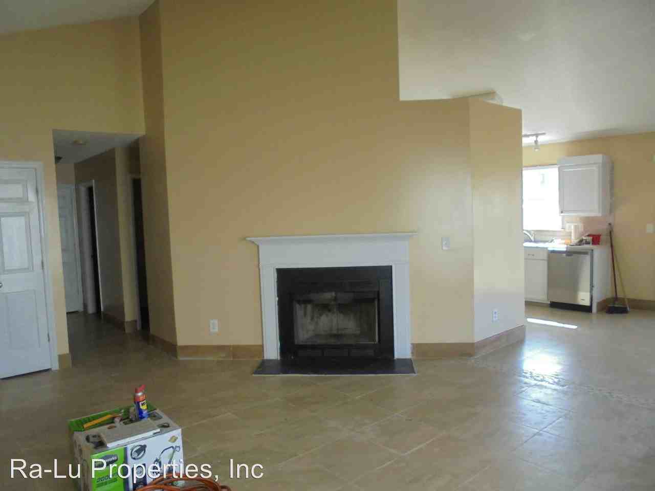 205 Lasalle Way - Photo 3 of 18