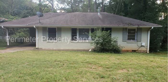 349 Laquita Dr SE