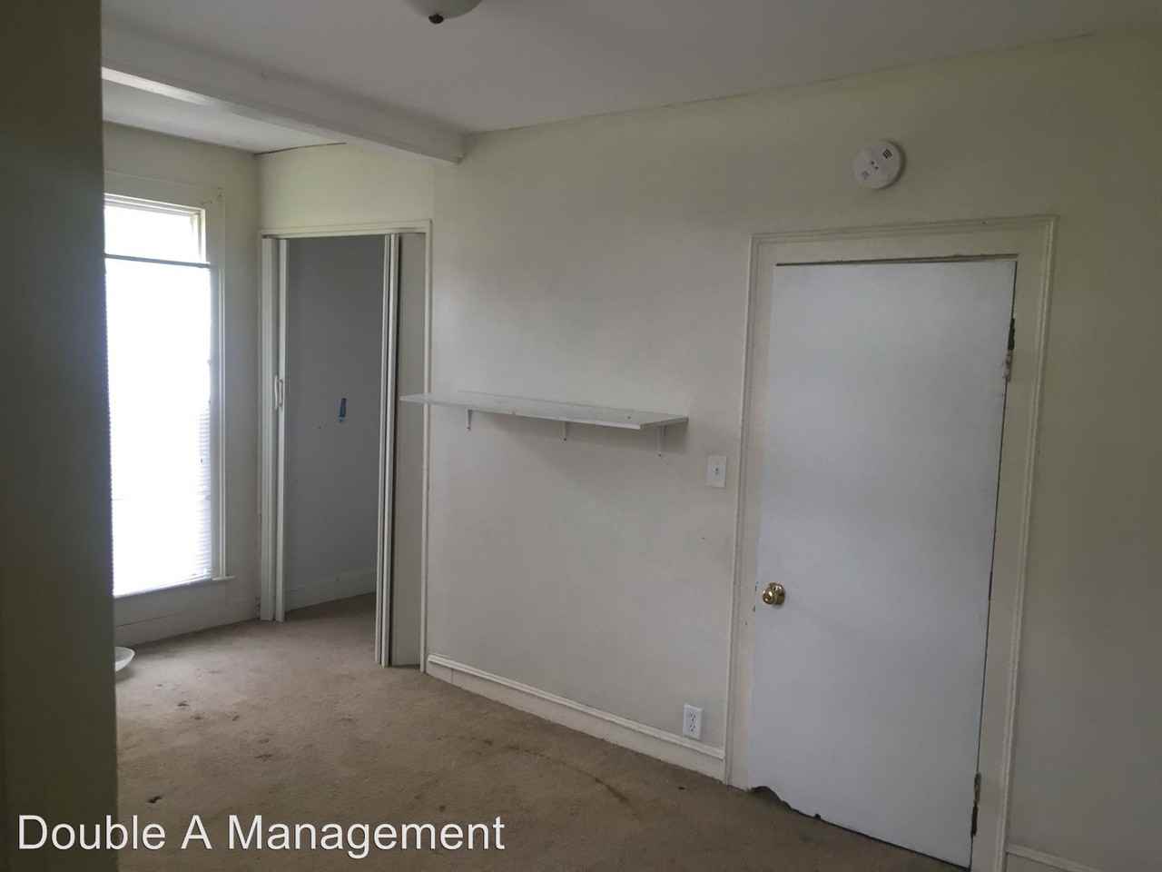 210 N Church St - Photo 2 of 9