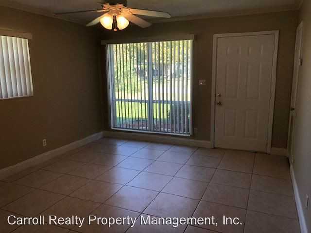 1213 W 22nd St - Photo 3 of 10