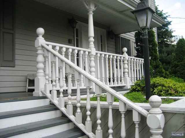 606 Orangeburgh Rd - Photo 3 of 25