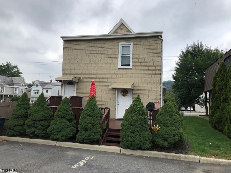 573 Lafayette Ave - Photo 3 of 22