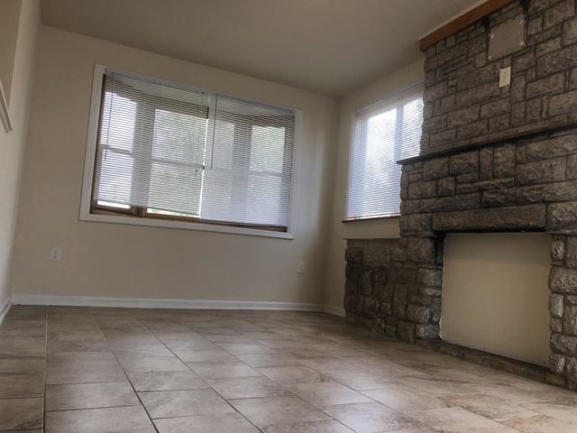 3129 W 114th St - Photo 3 of 7