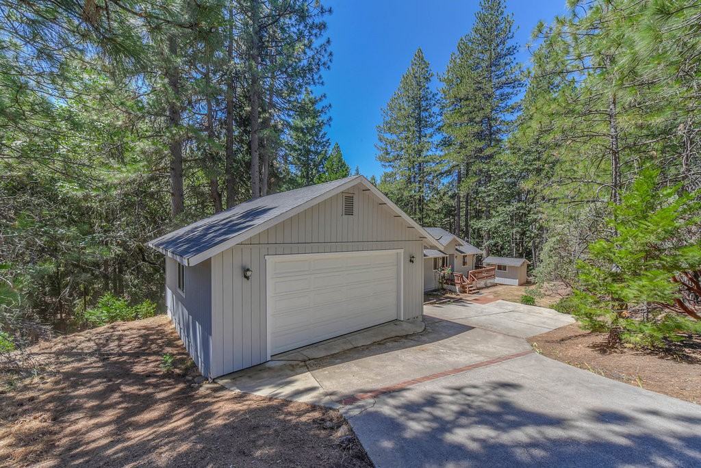 25710 Ashland View Ct - Photo 2 of 50