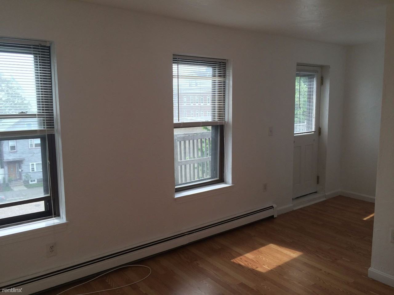 6 Pembroke St #3E