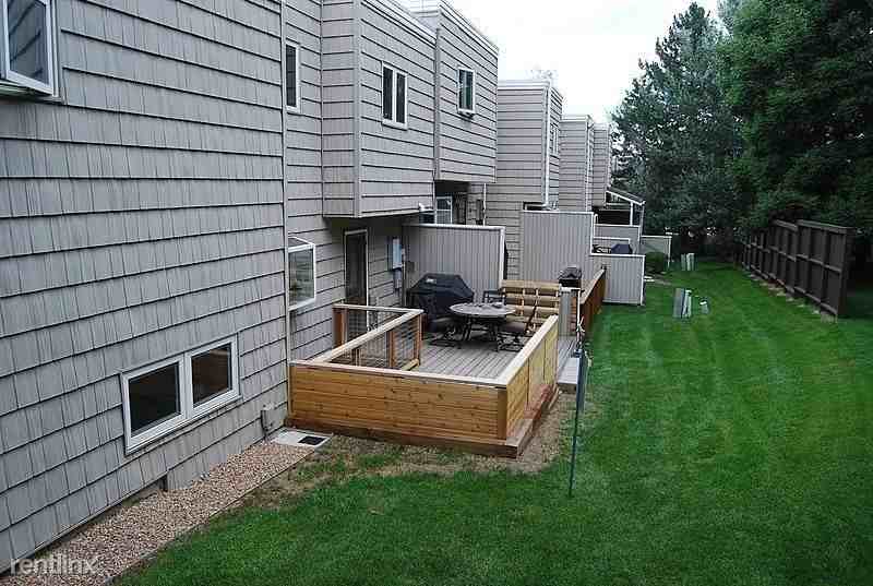 4680 MacArthur Ln - Photo 3 of 9