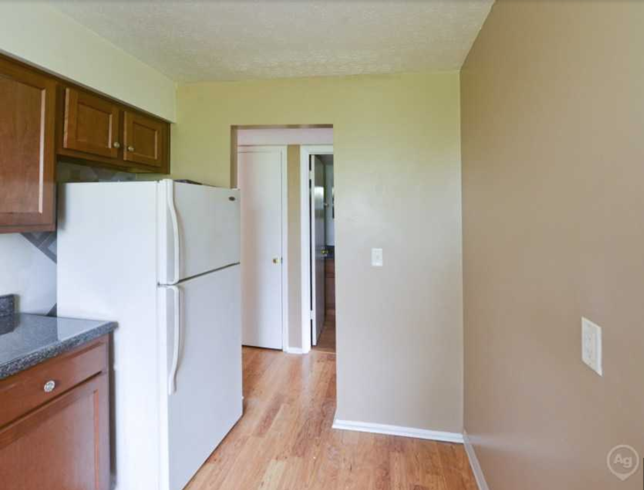 Winterwood Gardens Apartments - Photo 3 of 16