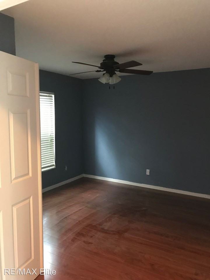 621 Benton Dr - Photo 3 of 16