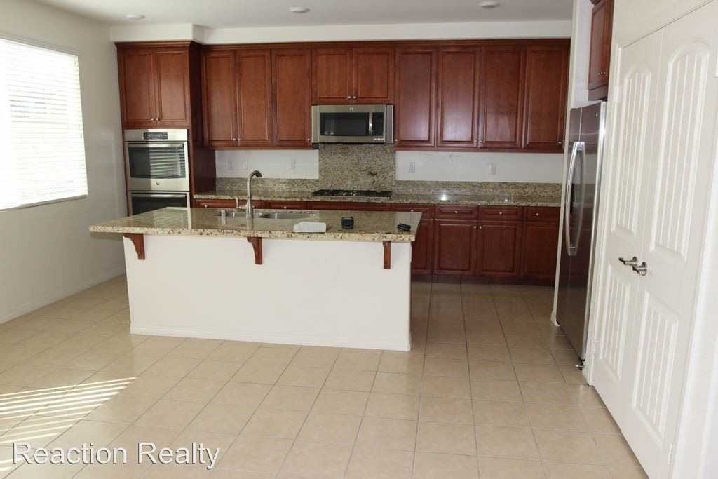 13135 Flagstaff Dr - Photo 2 of 6