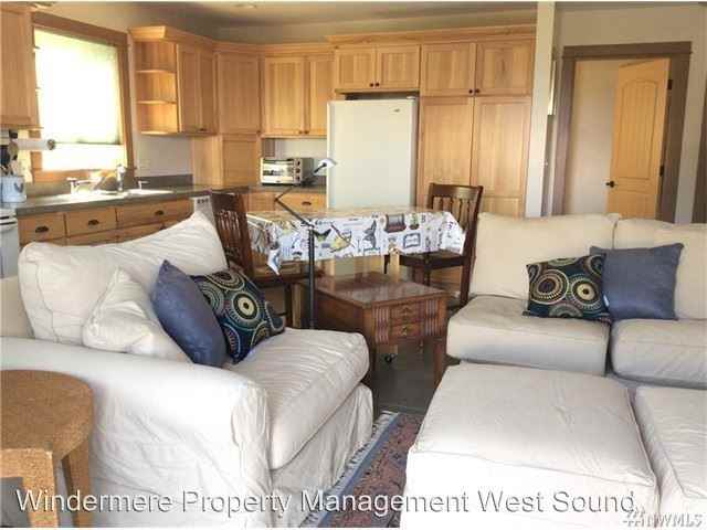 22448 Jefferson Point Rd NE - Photo 3 of 9