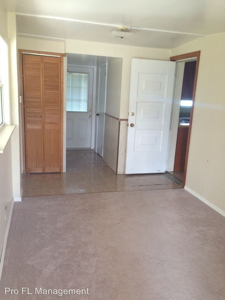 1751 Cottonwood St - Photo 2 of 11