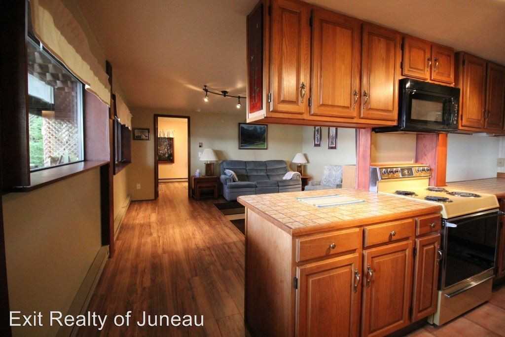 19051 Glacier Hwy - Photo 3 of 11