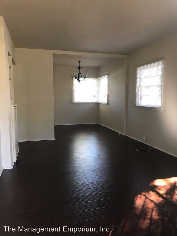 3012-3058 N. Lincoln Ave. - Photo 3 of 13