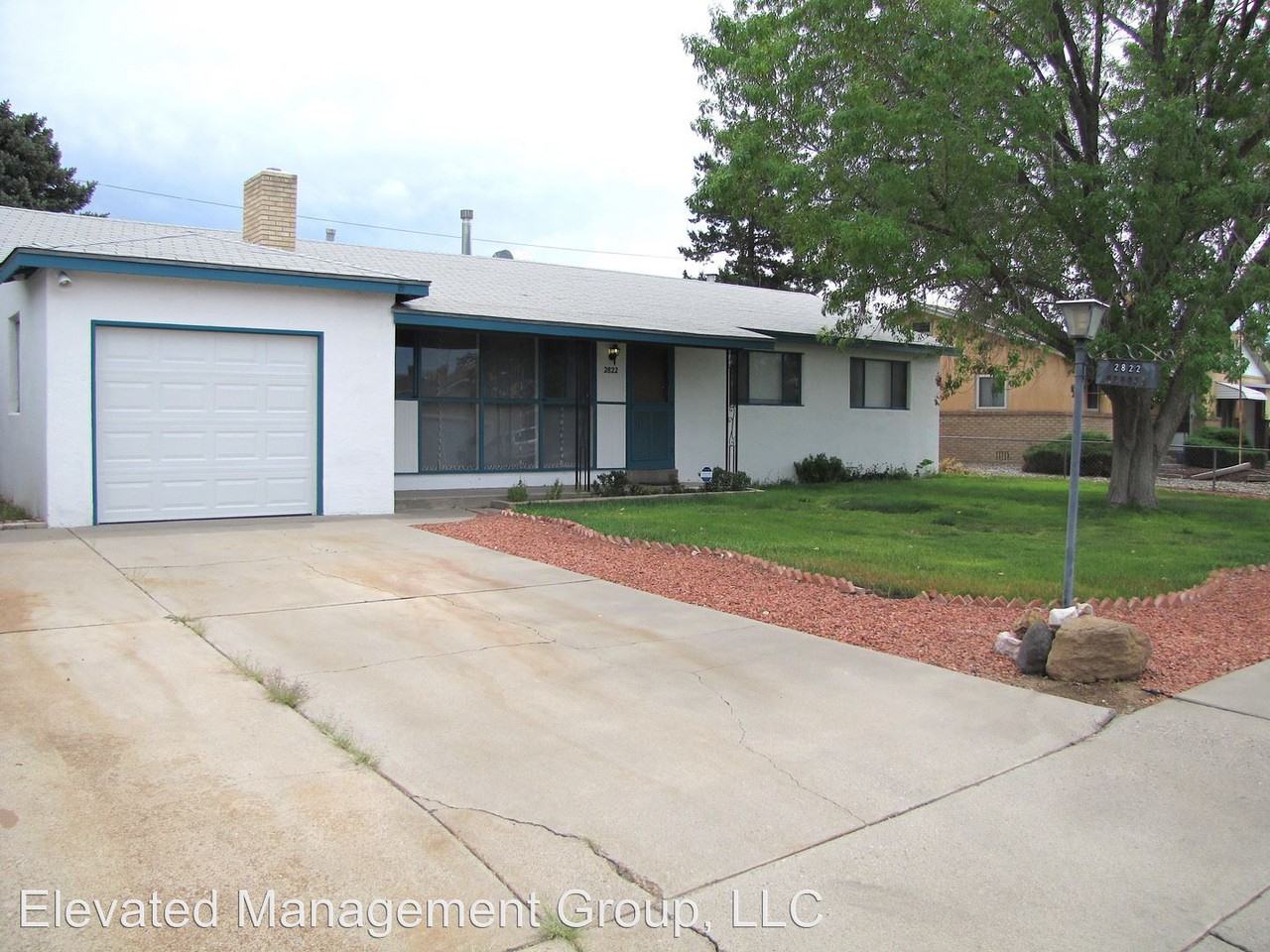 2822 Madeira Dr NE - Photo 2 of 27