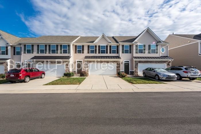 3311 Tulip Tree Ln - Photo 2 of 45