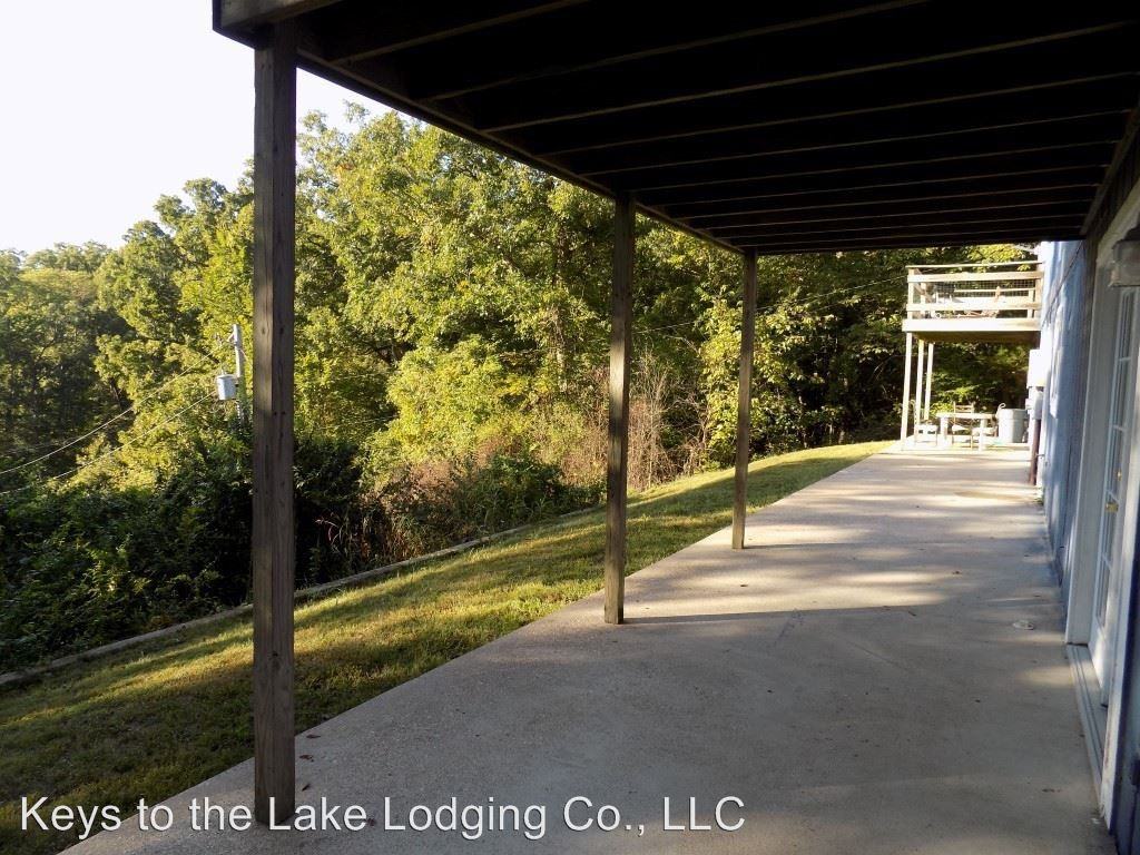 340 Beachwood Dr - Photo 3 of 9