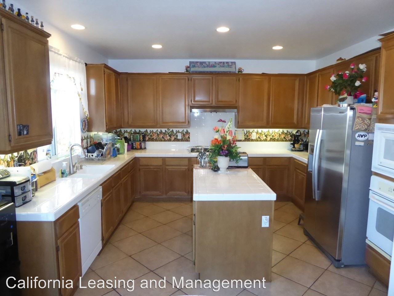 24022 Via Vista - Photo 3 of 37