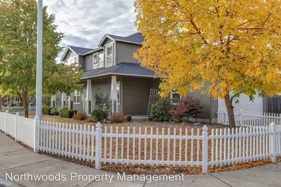 104 Niblock Ln - Photo 2 of 17